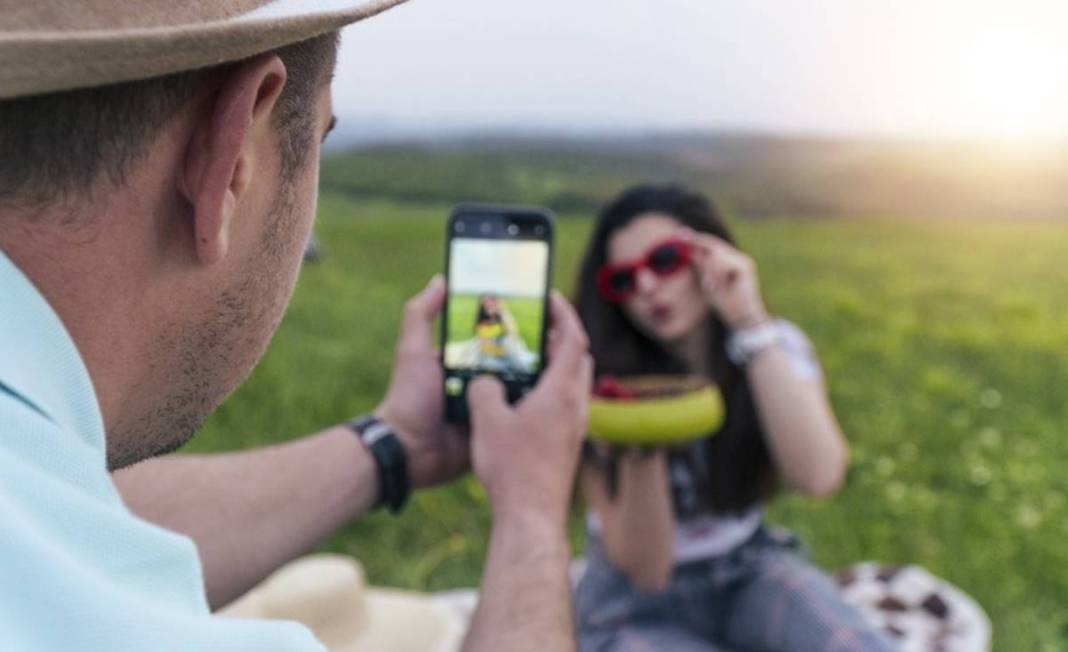 Modellerin poz verme sırrı ortaya çıktı: Instagram'da beğeni yağacak! Fotoğraflarda güzel görünmek için harika öneriler 9